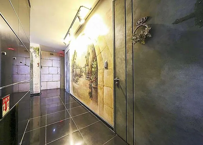 Suyu Solid Hotel 2*