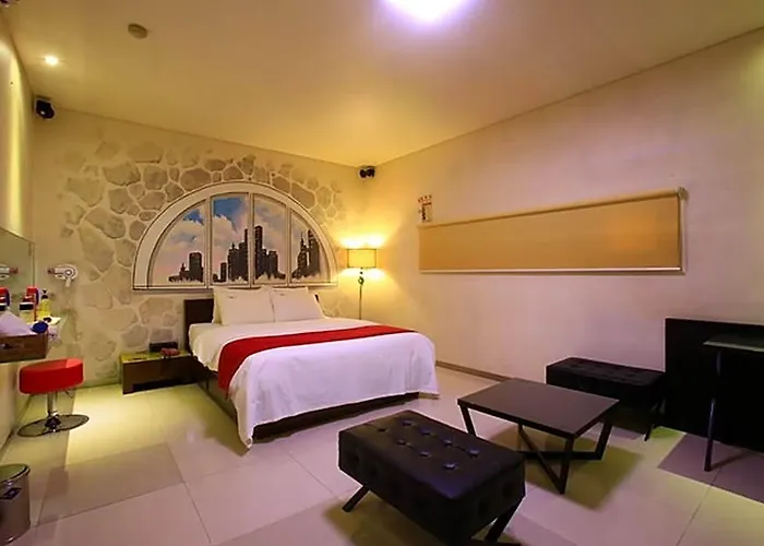 Suyu Solid Hotel 2*